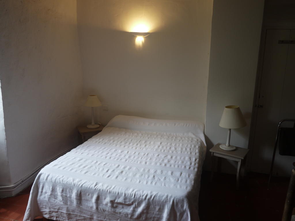 Auberge Des Seguins Buoux Quarto foto