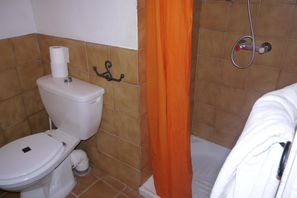 Auberge Des Seguins Buoux Quarto foto